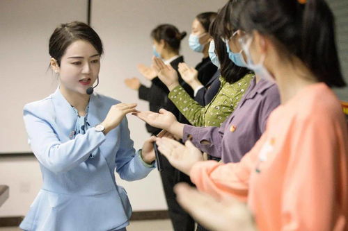 額濟納旗團委舉辦青年禮儀服務(wù)隊業(yè)務(wù)素質(zhì)提升活動