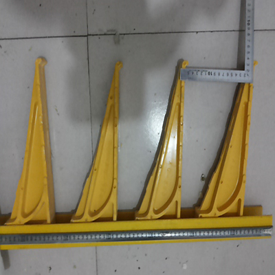 供應哈爾濱玻璃鋼組合式電纜支架等多種產品，聯系電話13081807766