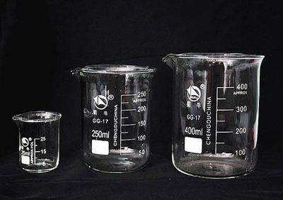 校園創(chuàng)業(yè)新典范 大學(xué)生開網(wǎng)店賣教學(xué)儀器，年銷1.5億背后的“玻璃”生意經(jīng)